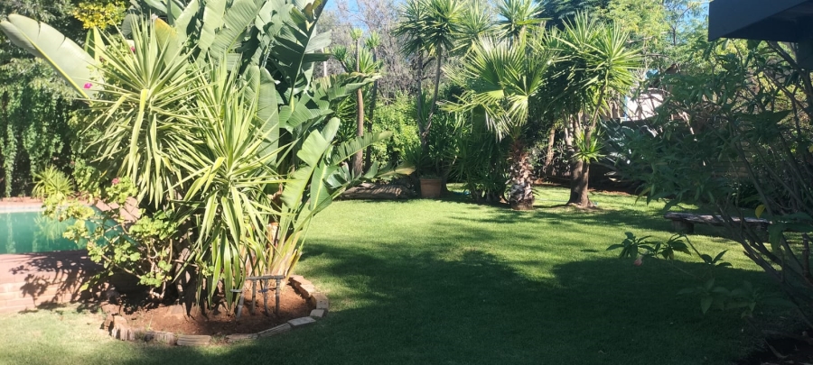 5 Bedroom Property for Sale in Langenhovenpark Free State